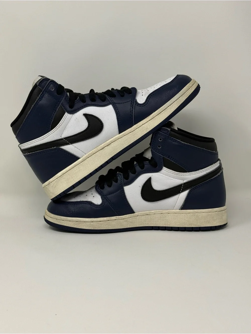 Size 5.5Y- Air Jordan 1 Retro High OG GS 